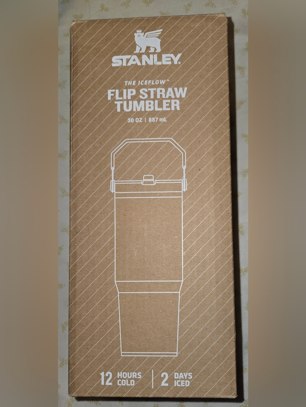 Stanley Sage Green Travel Tumbler with Carry Handle 30 Oz. - Picture 3 of 7